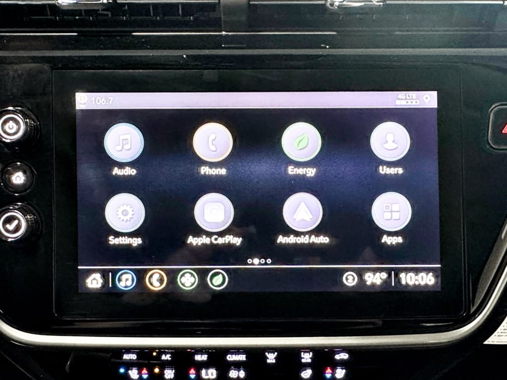 2022 Chevrolet Bolt EUV view 14