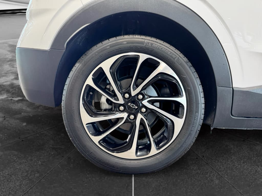 2022 Chevrolet Bolt EUV view 36