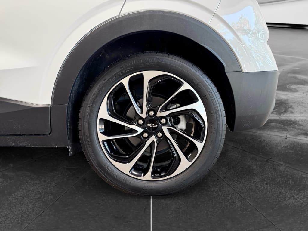 2022 Chevrolet Bolt EUV view 32