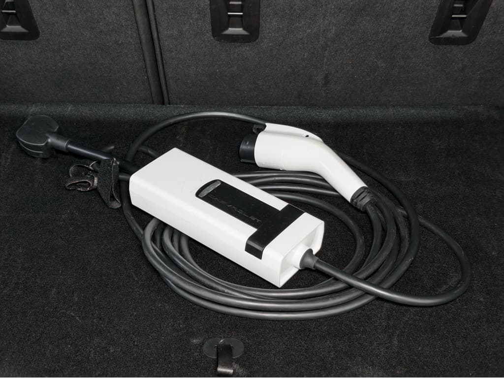2023 Chevrolet Bolt EUV view 6