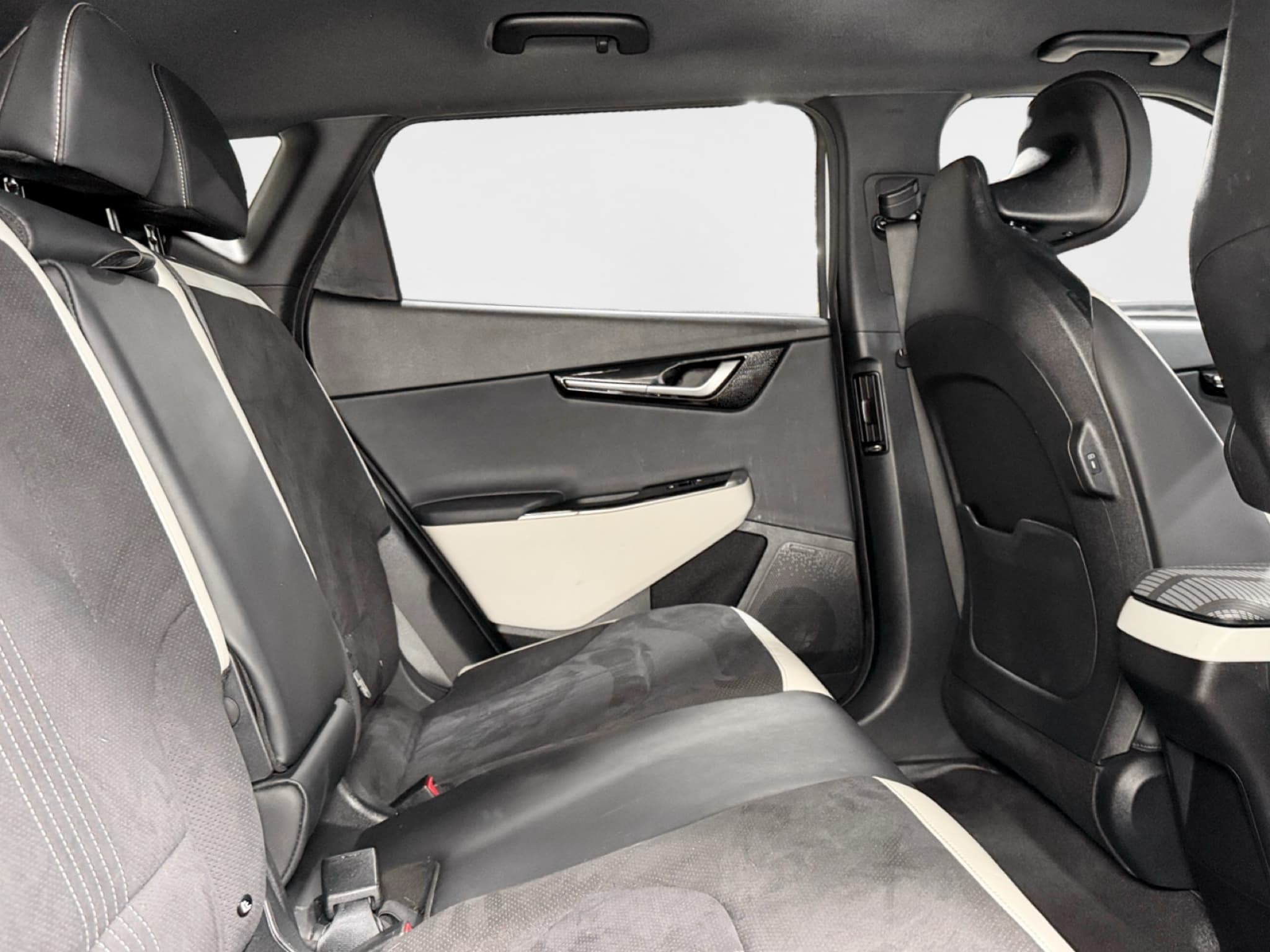 2023 Kia EV6 view 21