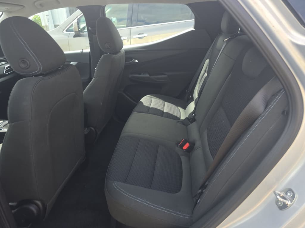 2023 Chevrolet Bolt EUV view 6