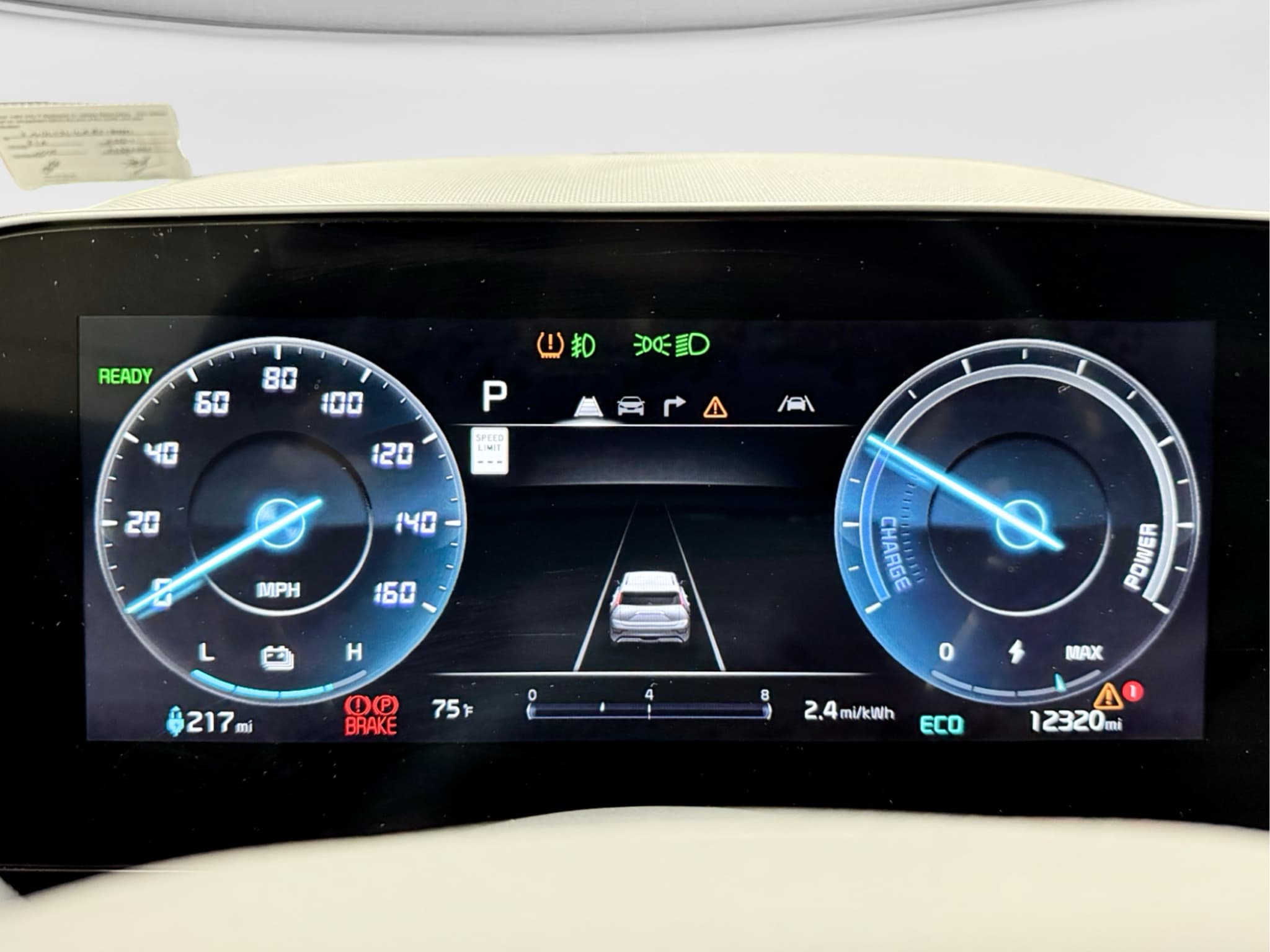 2024 Kia Niro EV view 9