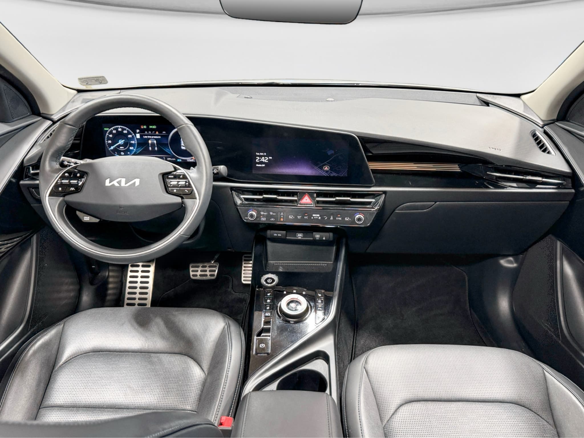 2024 Kia Niro EV view 16