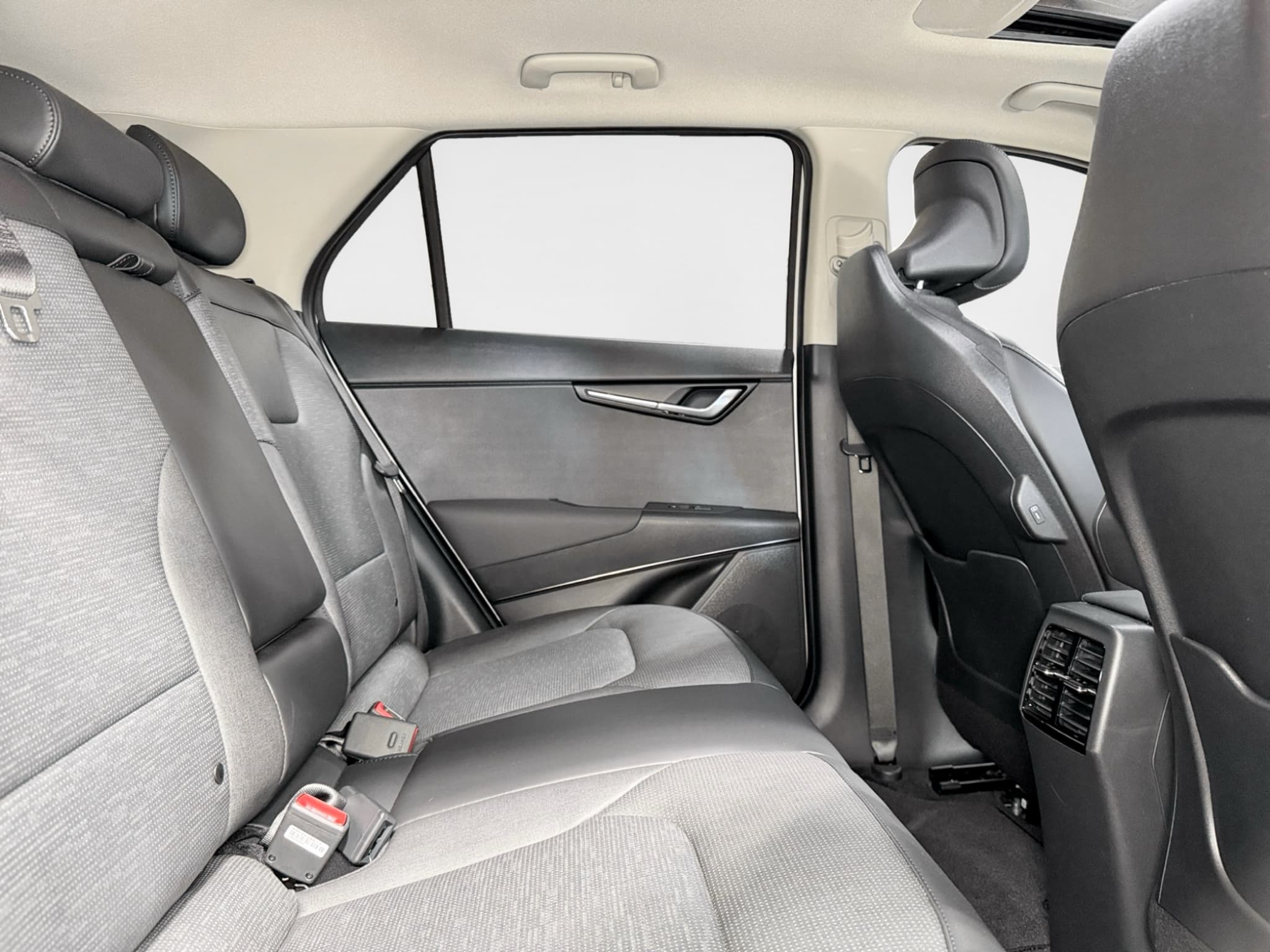 2024 Kia Niro EV view 22