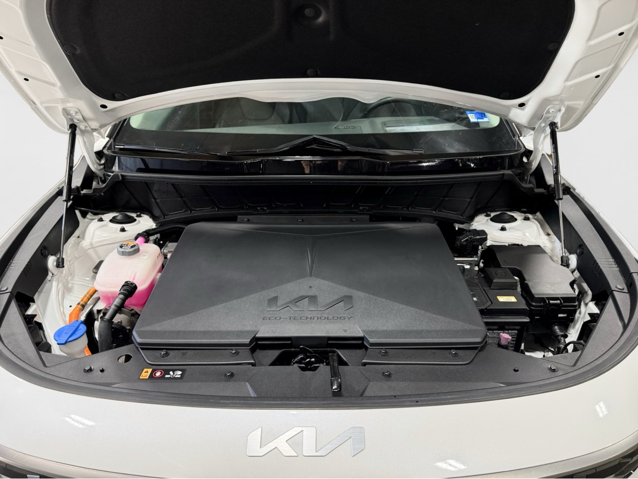 2024 Kia Niro EV view 25