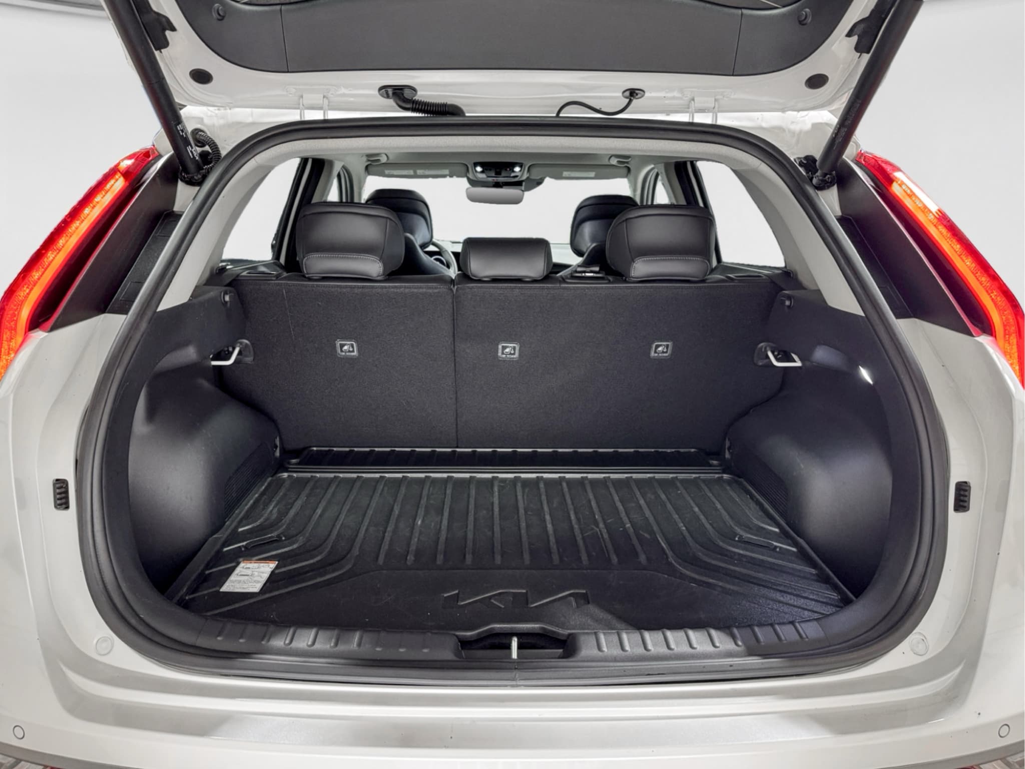 2024 Kia Niro EV view 27