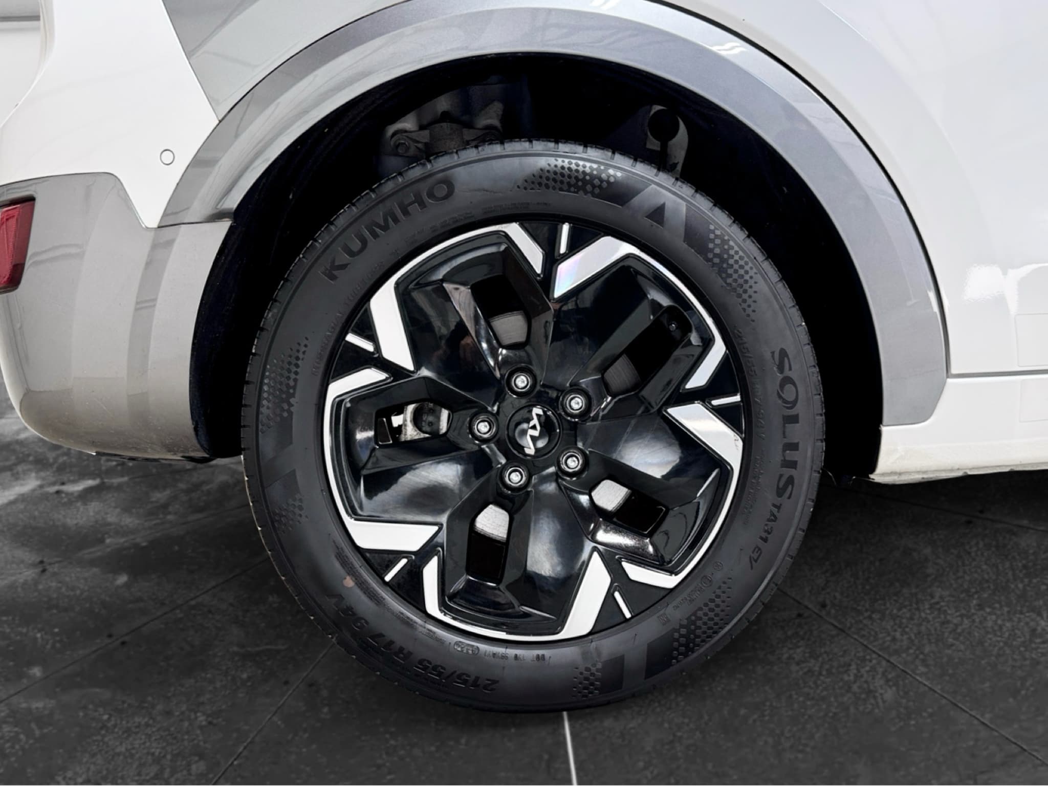 2024 Kia Niro EV view 35