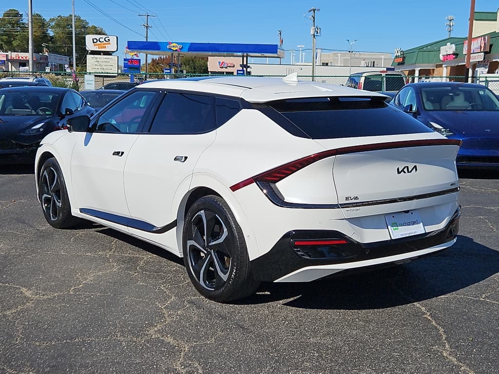 2023 Kia EV6 view 2