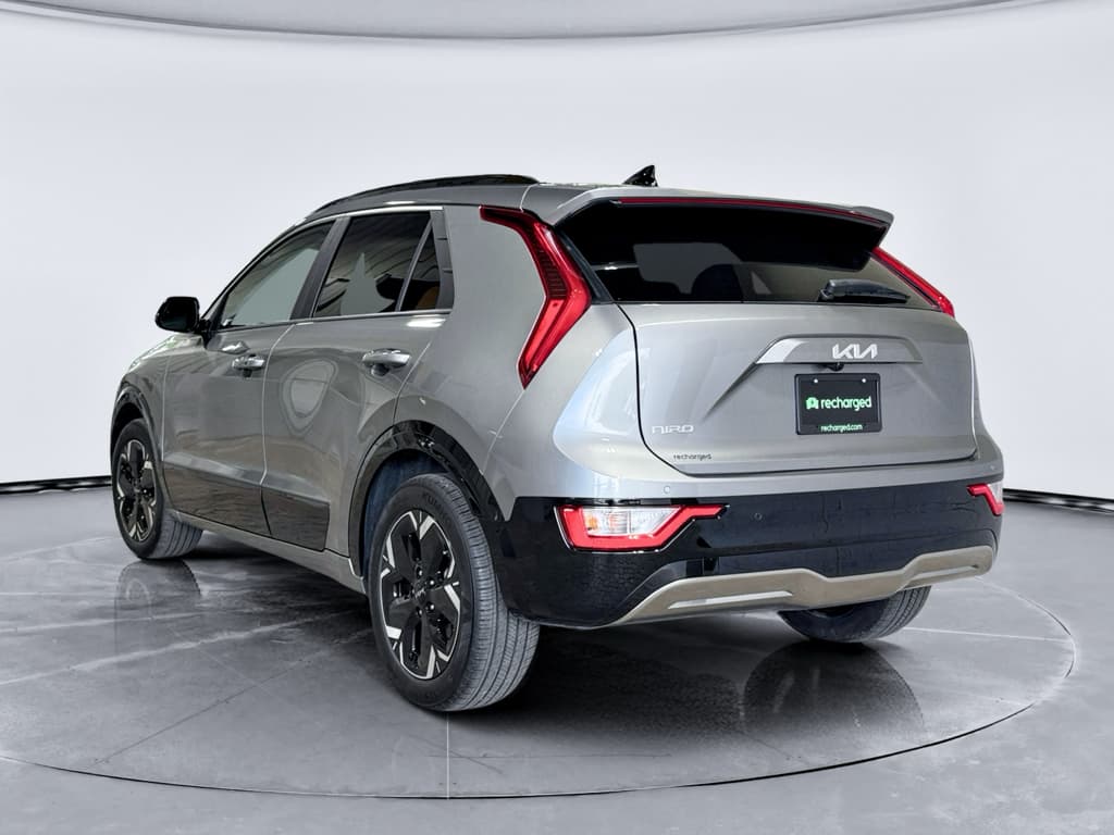 2024 Kia Niro EV view 2