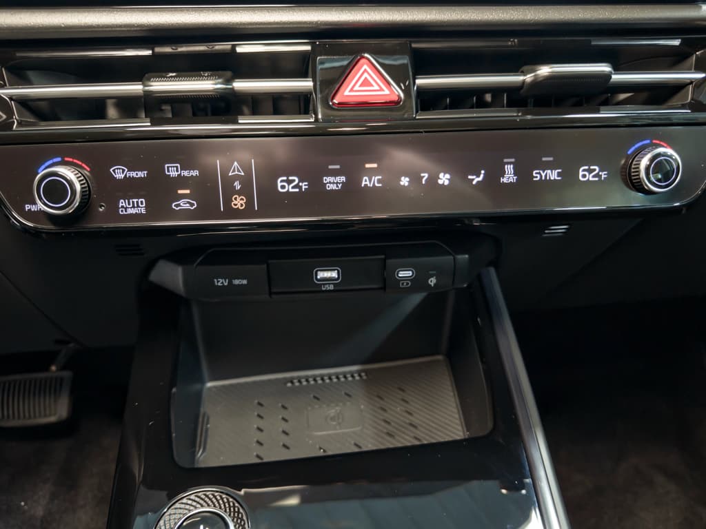 2024 Kia Niro EV view 15