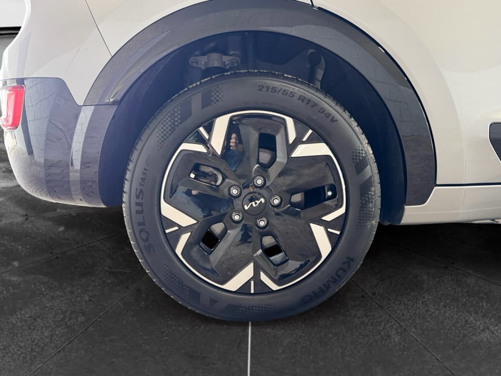 2024 Kia Niro EV view 37