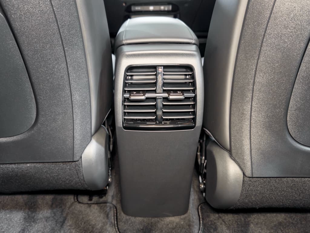 2024 Kia Niro EV view 21