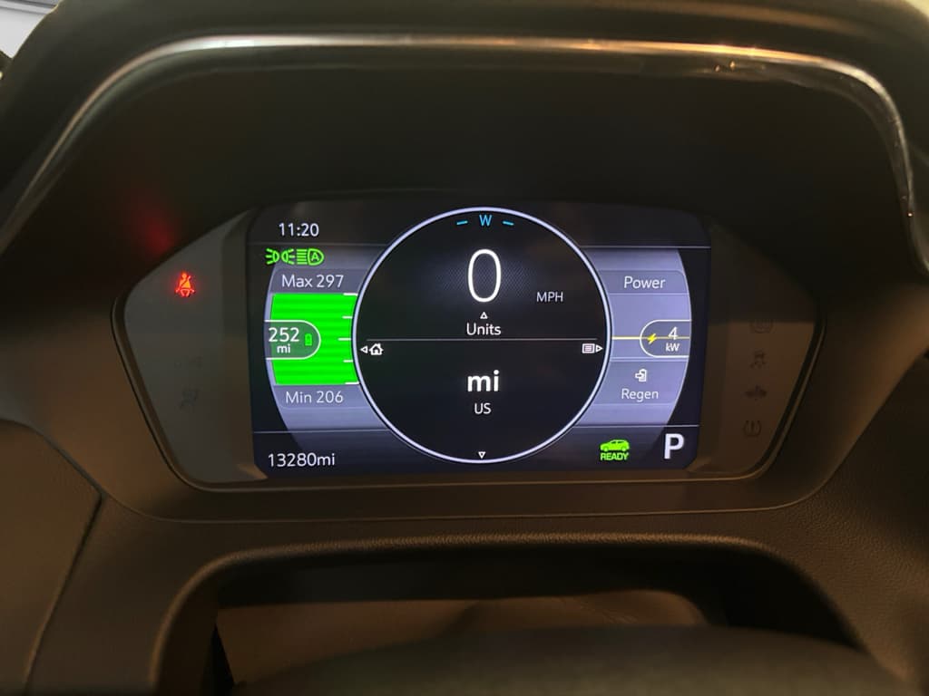 2023 Chevrolet Bolt EUV view 6