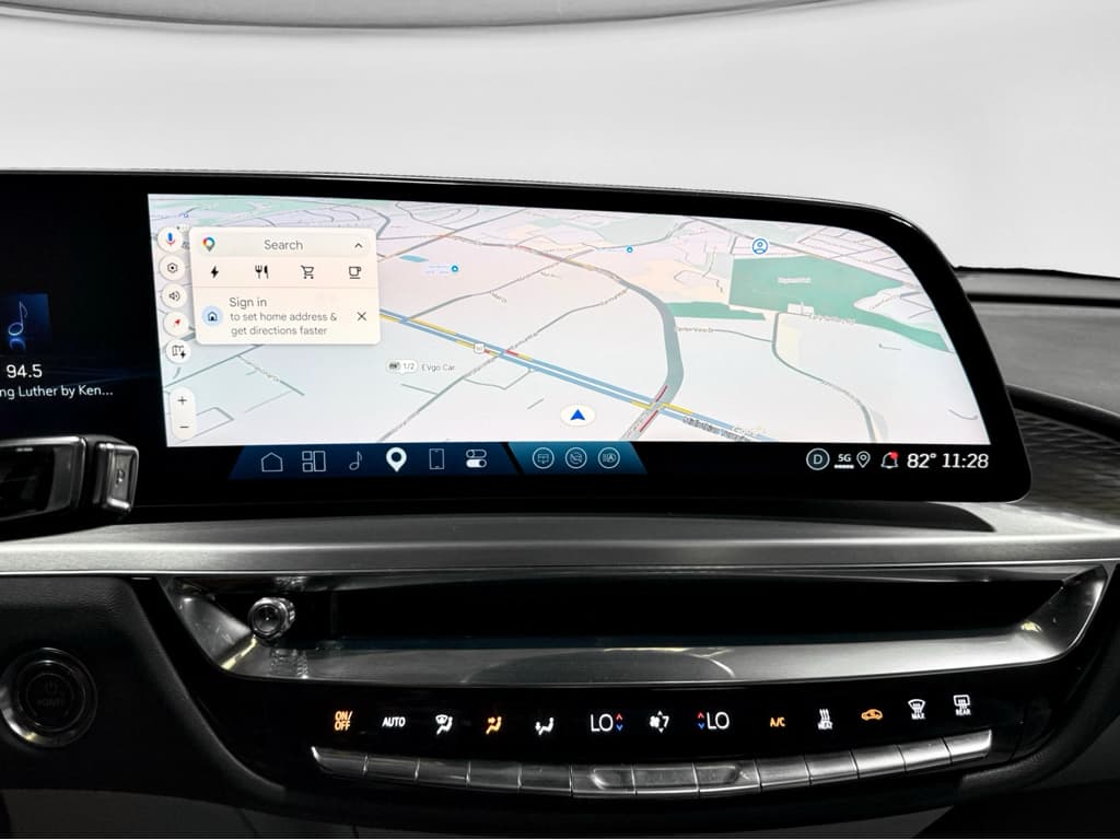 2024 Cadillac Lyriq view 9