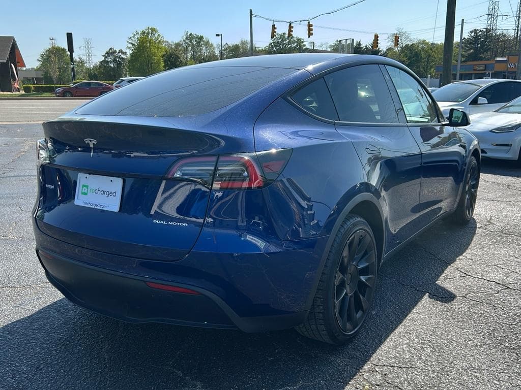 2021 Tesla Model Y view 3