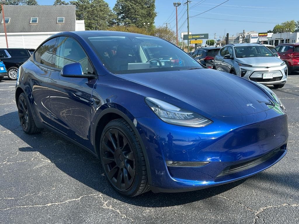 2021 Tesla Model Y view 4