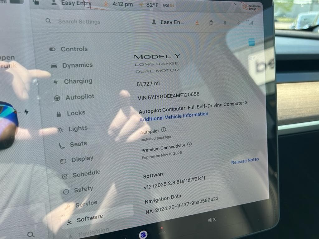 2021 Tesla Model Y view 12