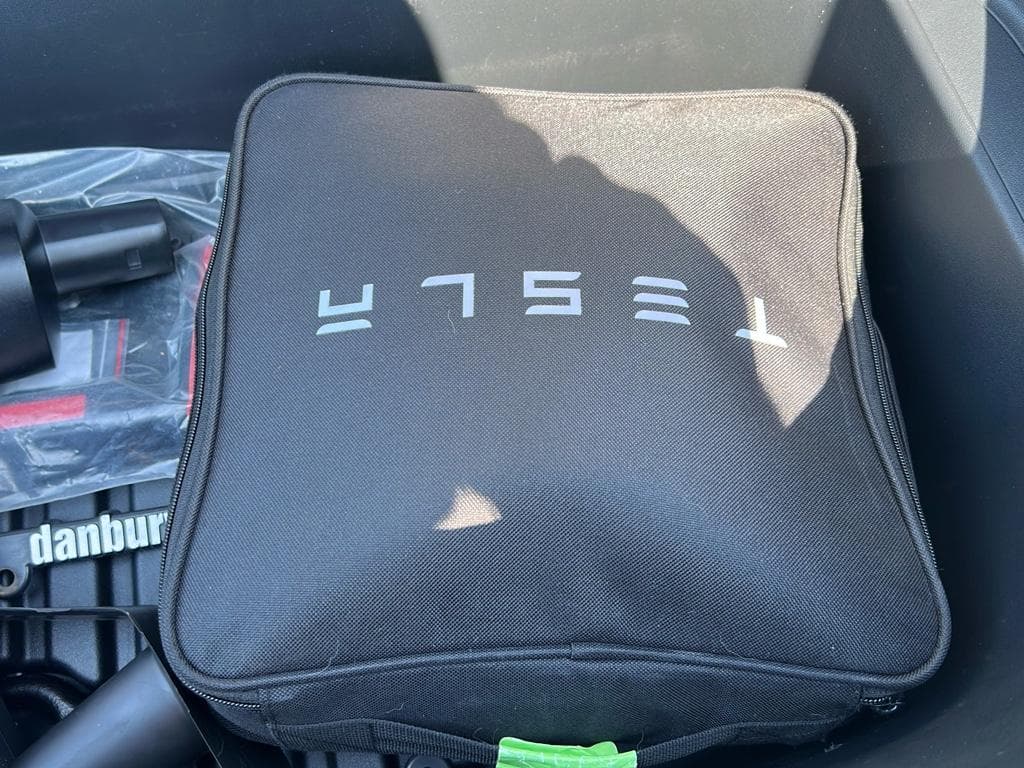 2021 Tesla Model Y view 6