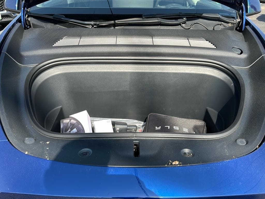 2021 Tesla Model Y view 20