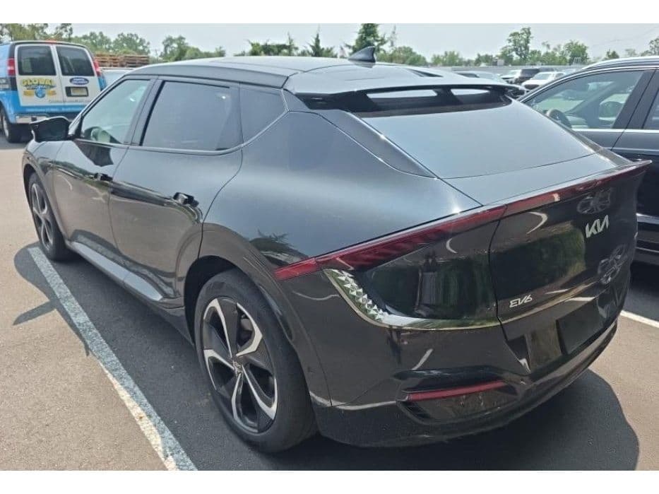 2023 Kia EV6 view 4