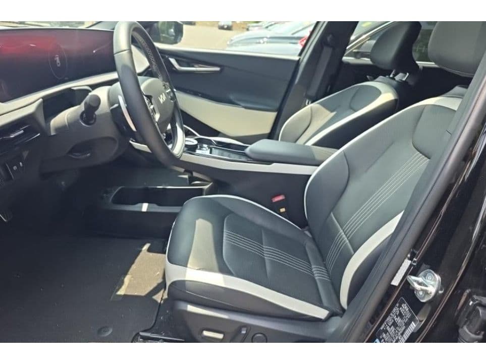 2023 Kia EV6 view 5