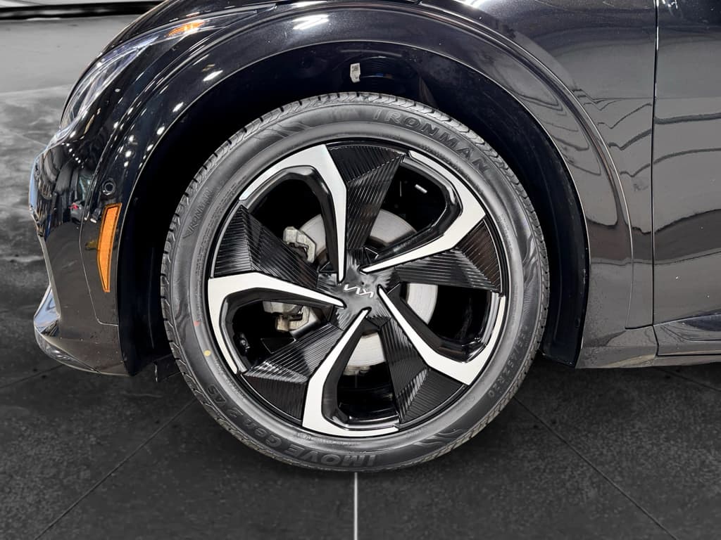 2023 Kia EV6 view 31