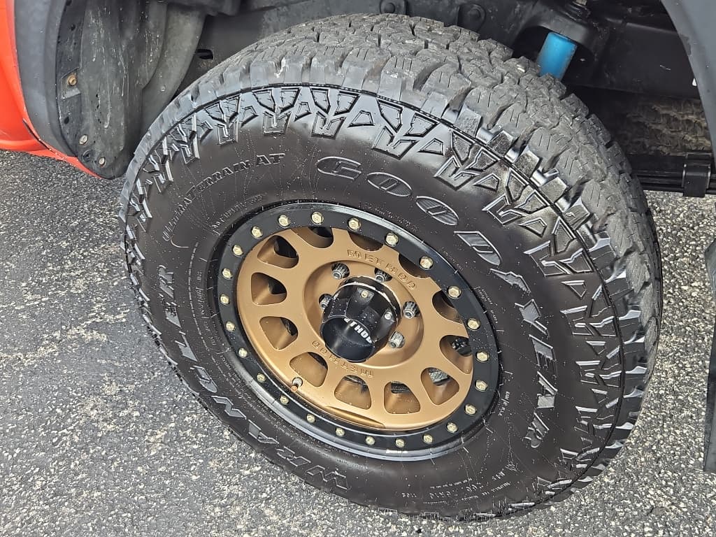 2017 Toyota Tacoma view 7