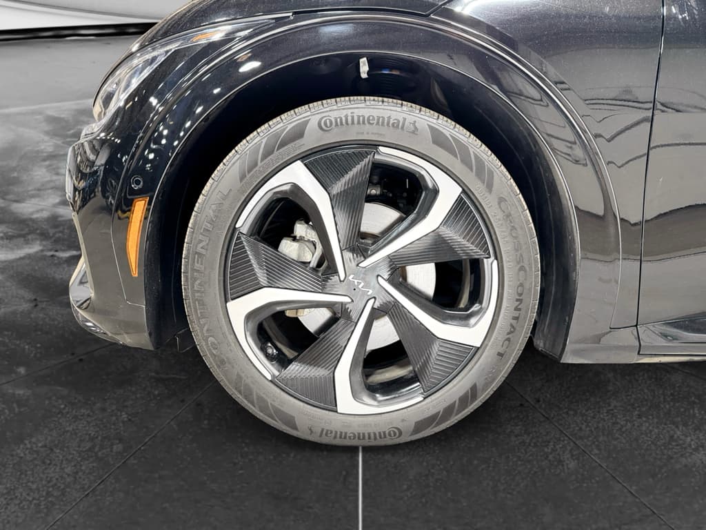 2023 Kia EV6 view 30