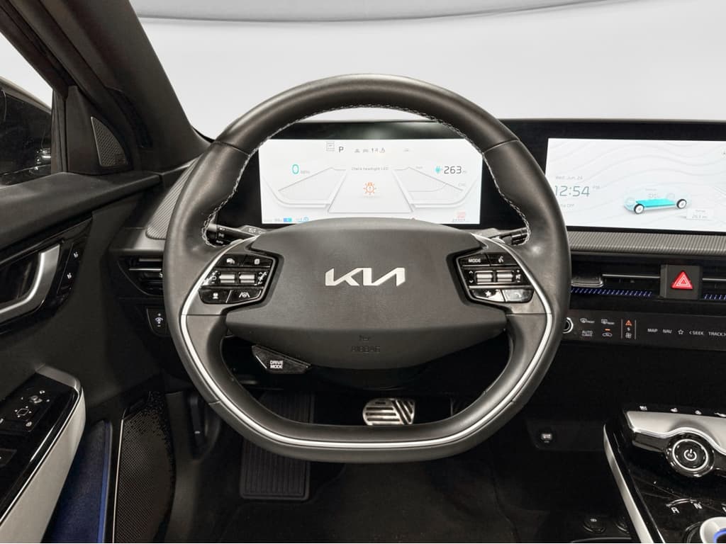 2023 Kia EV6 view 8