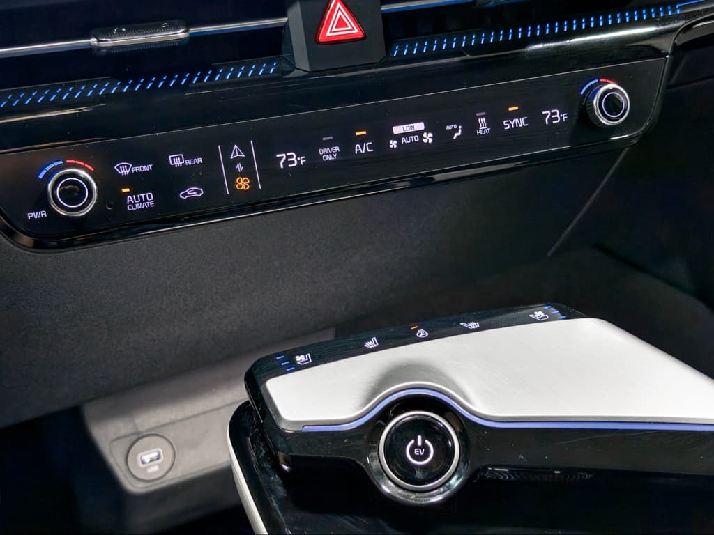 2023 Kia EV6 view 13