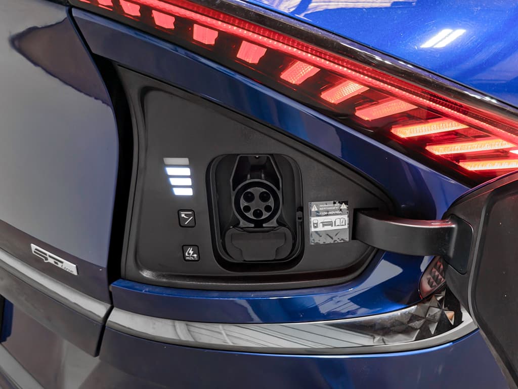2023 Kia EV6 view 5