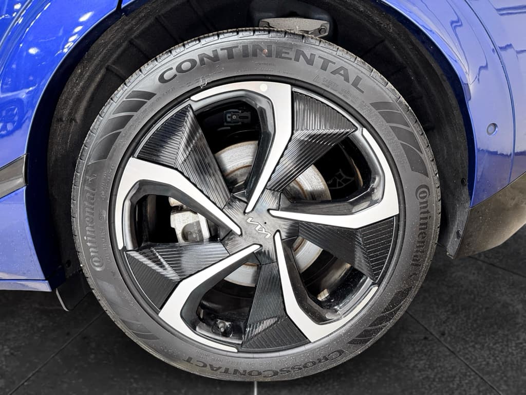 2023 Kia EV6 view 32