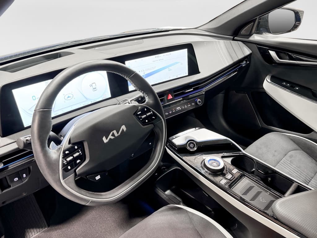2023 Kia EV6 view 16