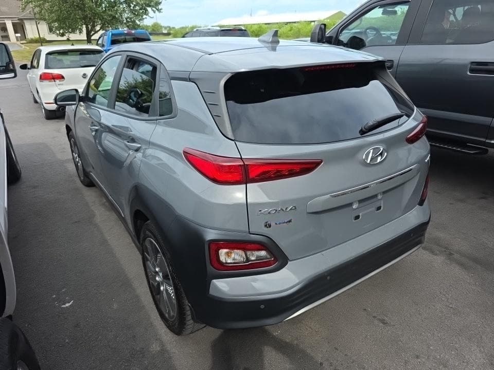 2021 Hyundai Kona EV view 4