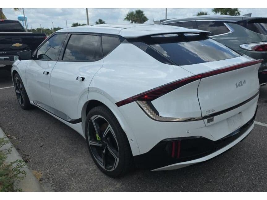 2023 Kia EV6 view 3