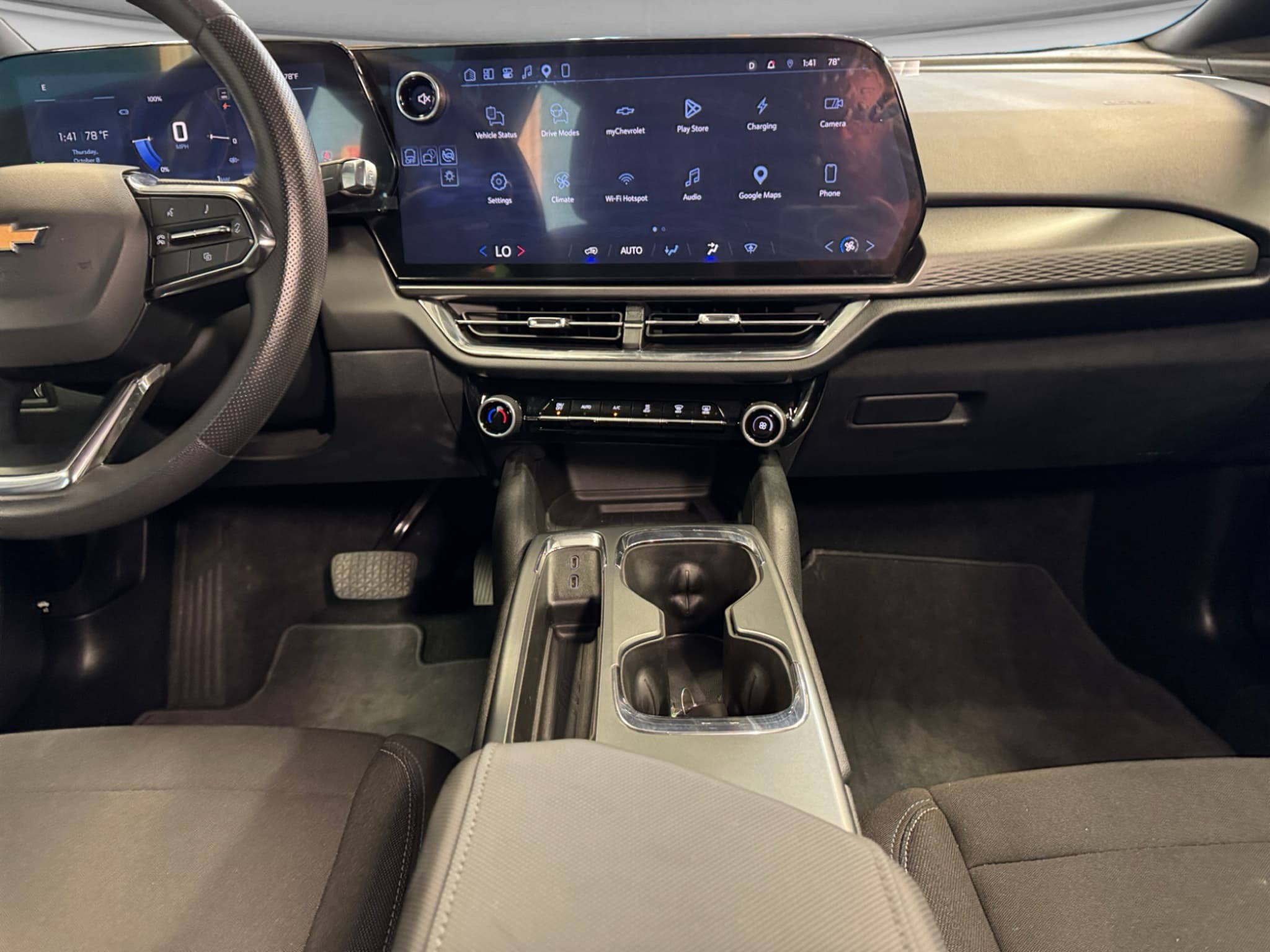 2026 Chevrolet Equinox EV view 16