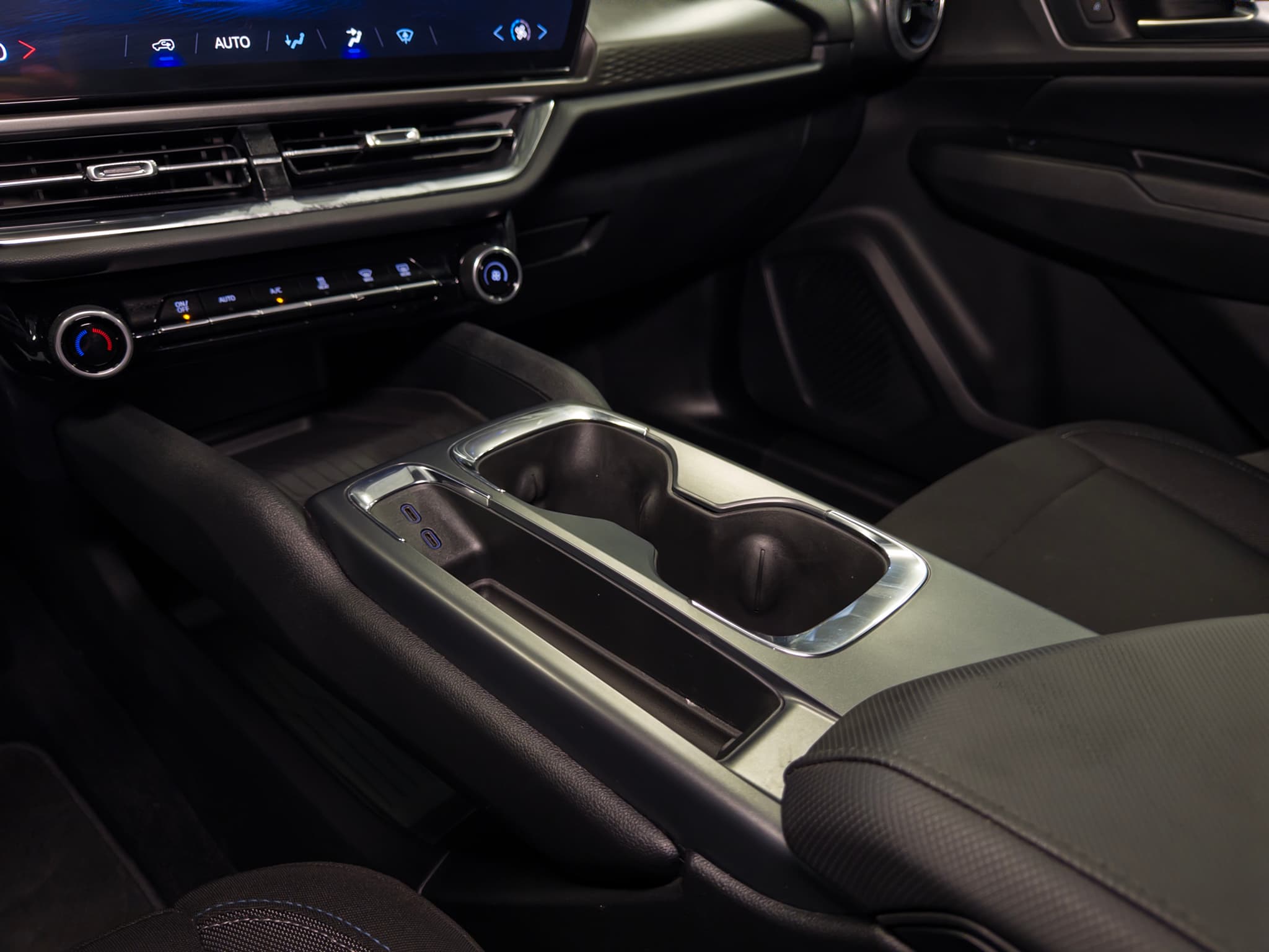 2026 Chevrolet Equinox EV view 18