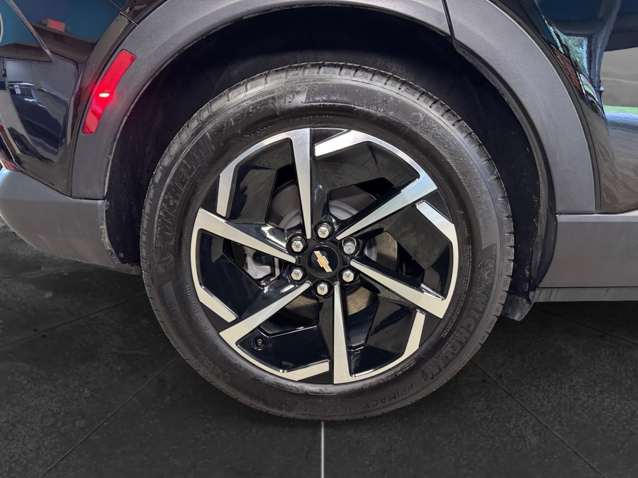 2026 Chevrolet Equinox EV view 35