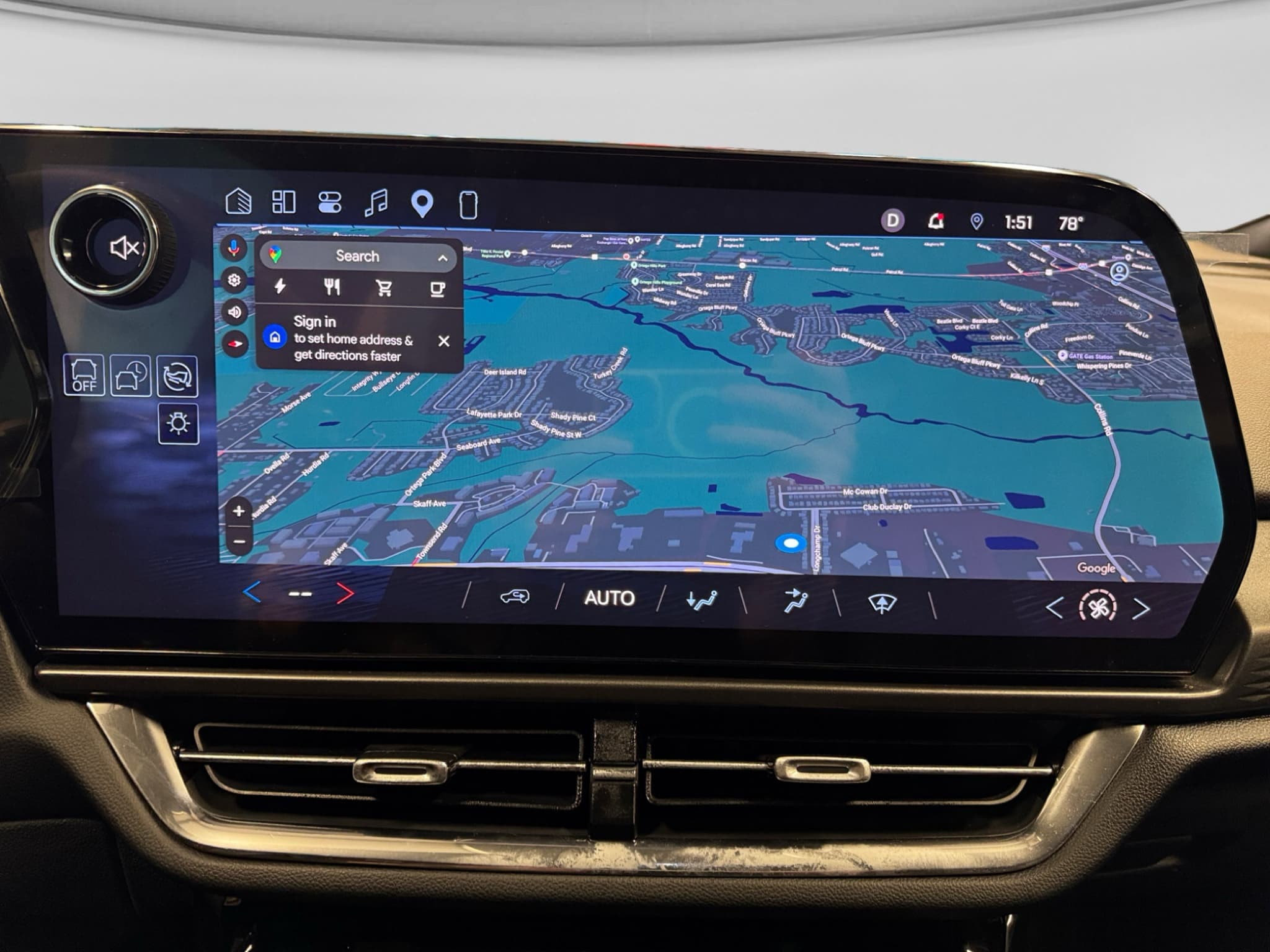 2026 Chevrolet Equinox EV view 11