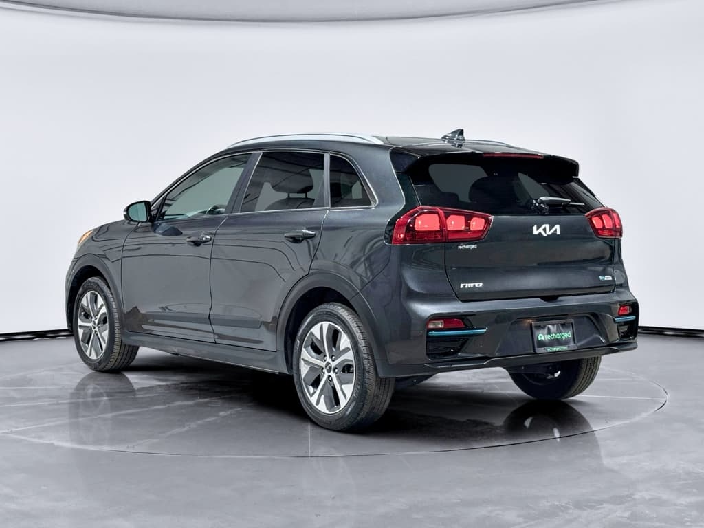 2022 Kia Niro EV view 2