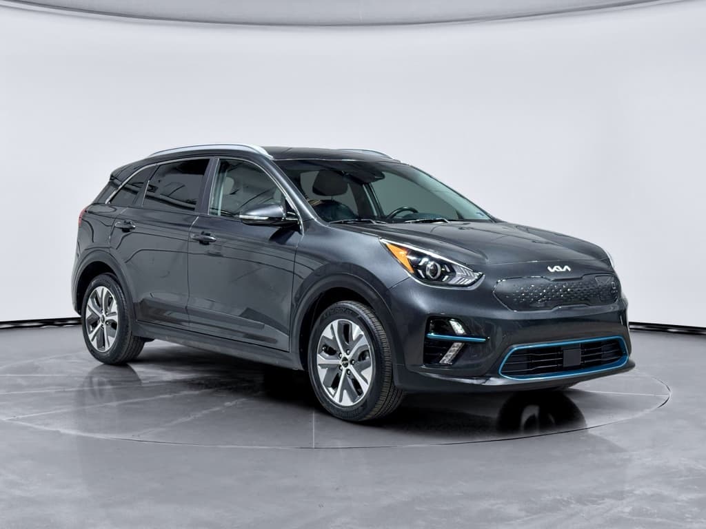 2022 Kia Niro EV view 4