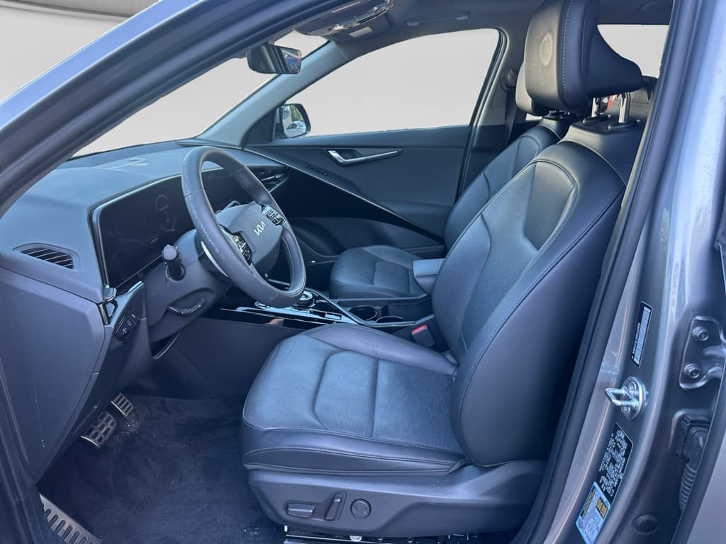 2024 Kia Niro EV view 6