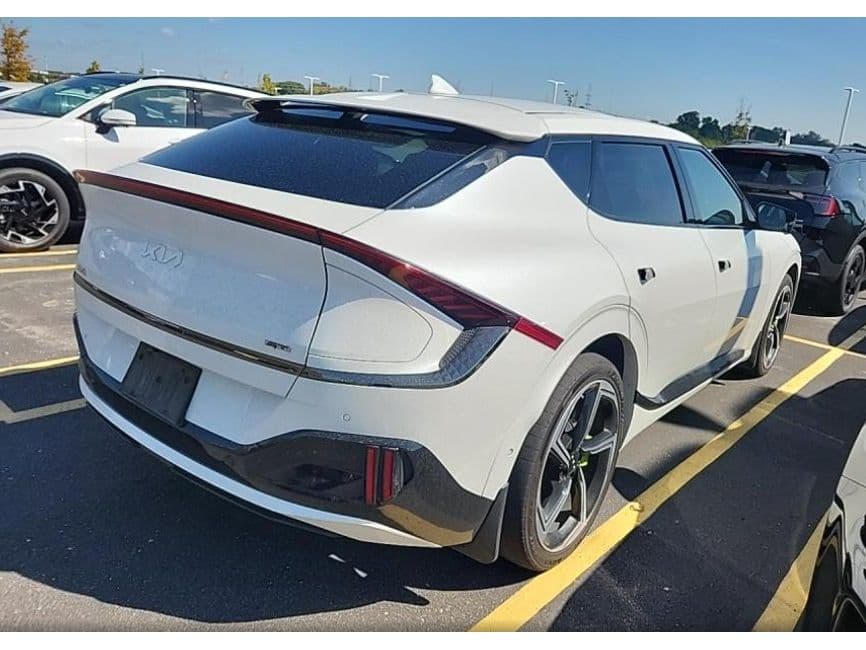 2023 Kia EV6 view 3