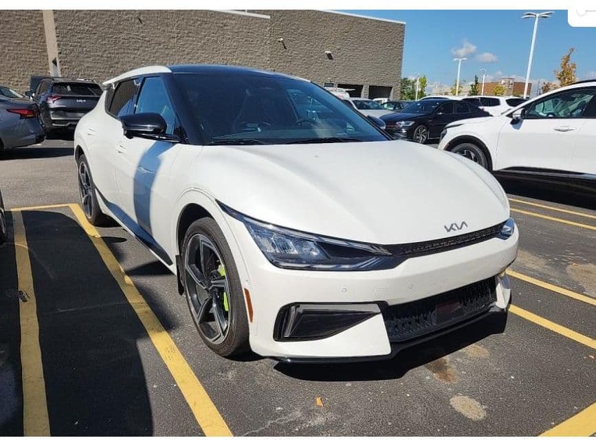 2023 Kia EV6 view 4