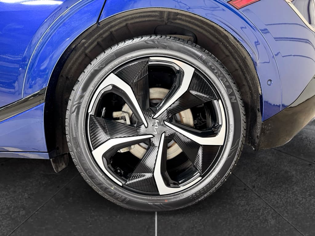 2023 Kia EV6 view 34