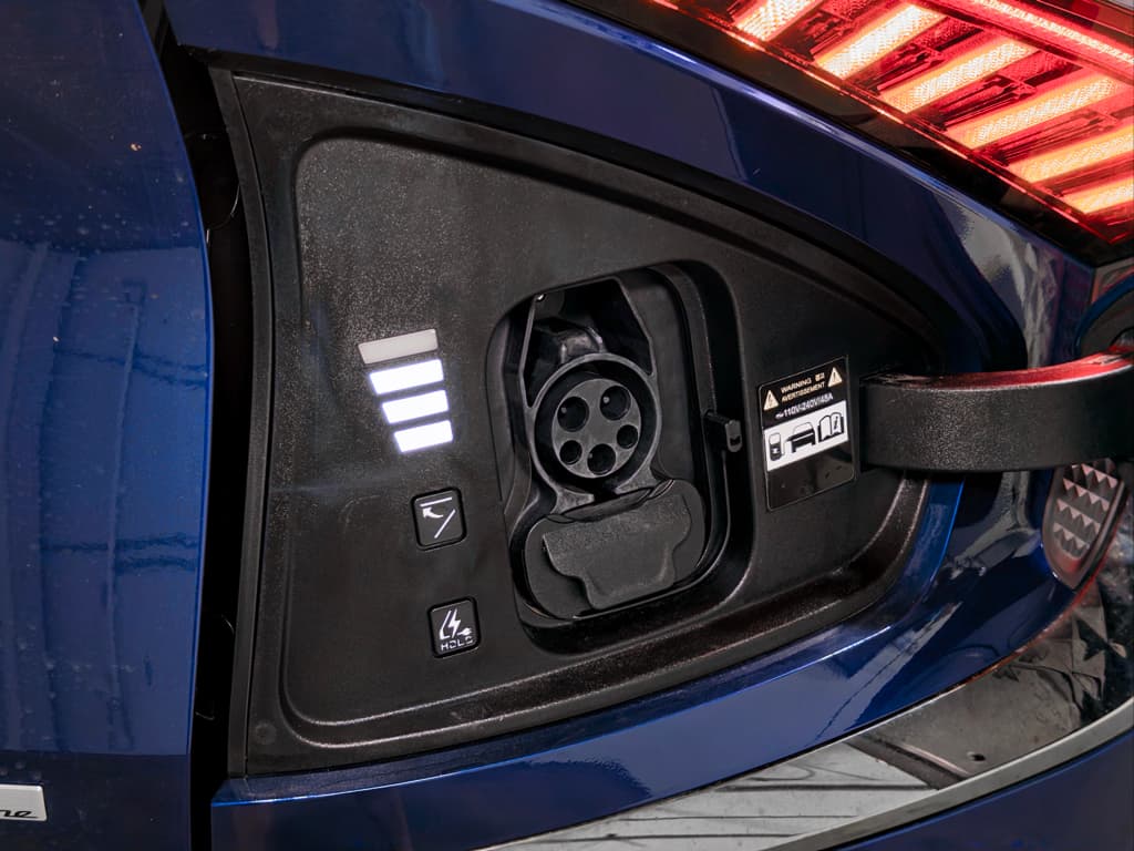 2023 Kia EV6 view 5