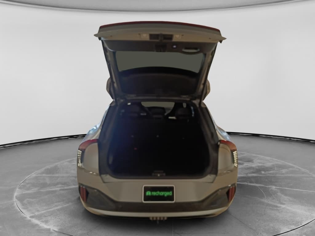 2023 Kia EV6 view 3