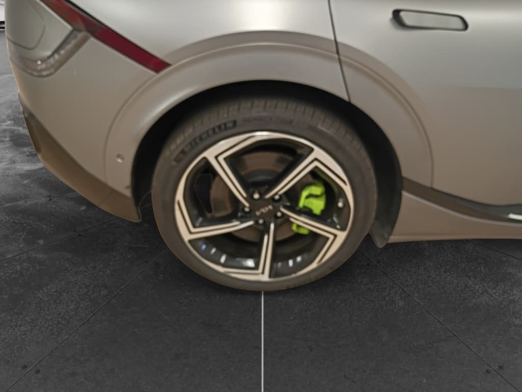 2023 Kia EV6 view 2