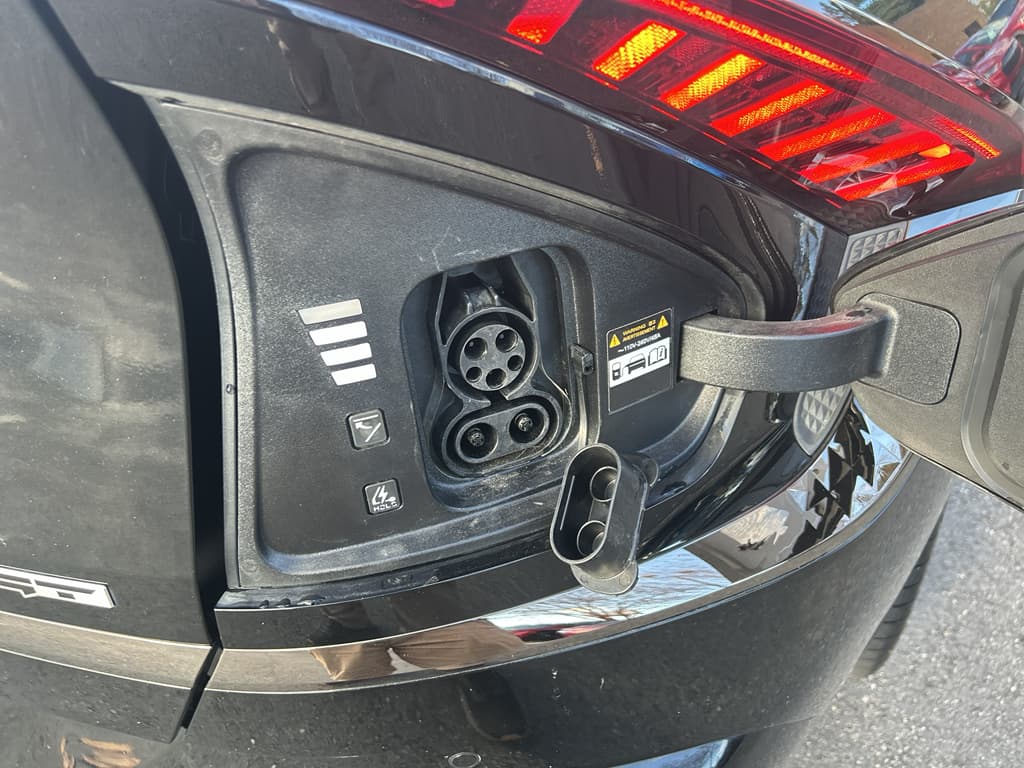 2023 Kia EV6 view 5